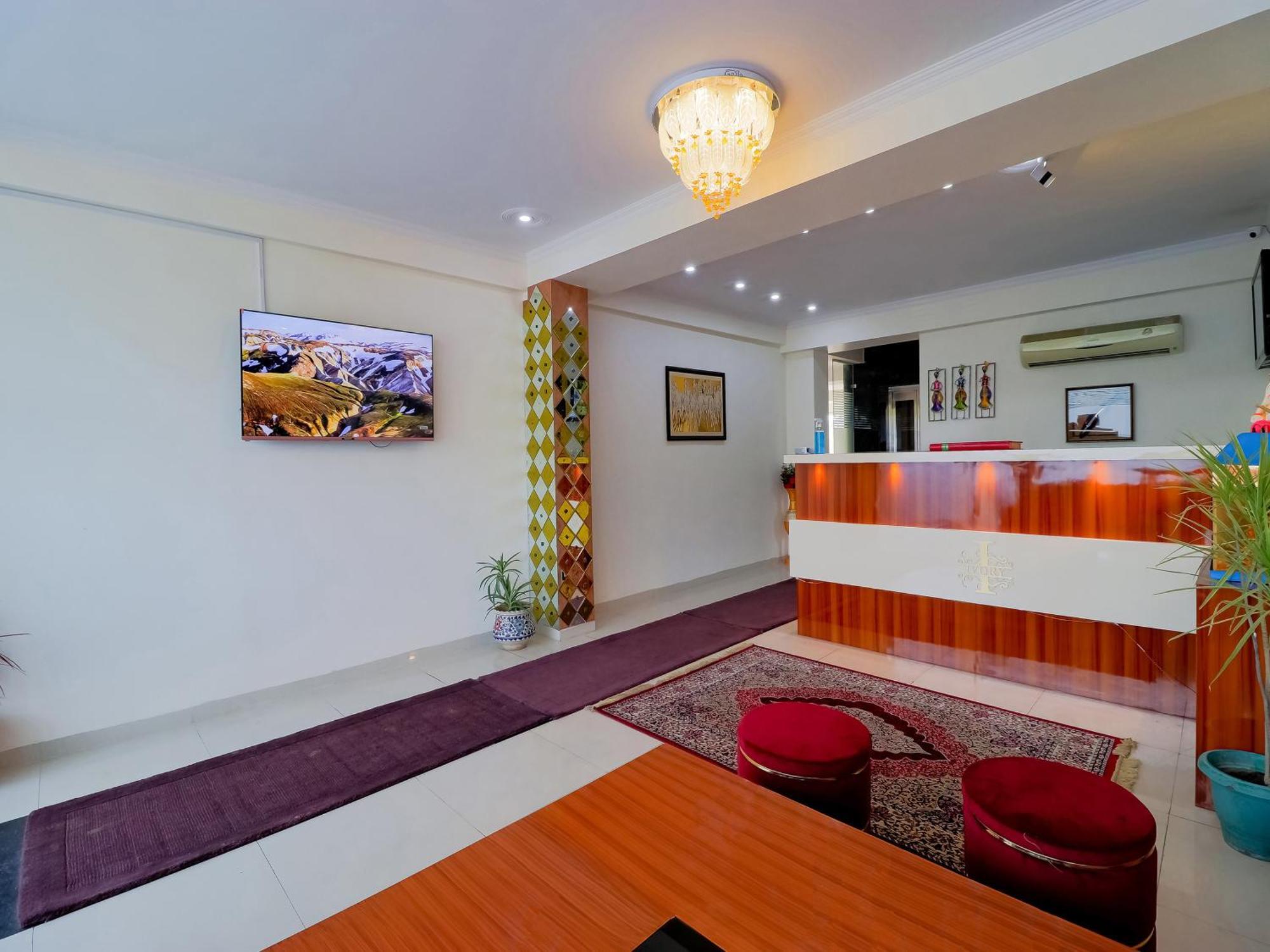 Treebo Rejoice 52 - 3Km From Huda City Metro Station Badshahpur Exterior photo
