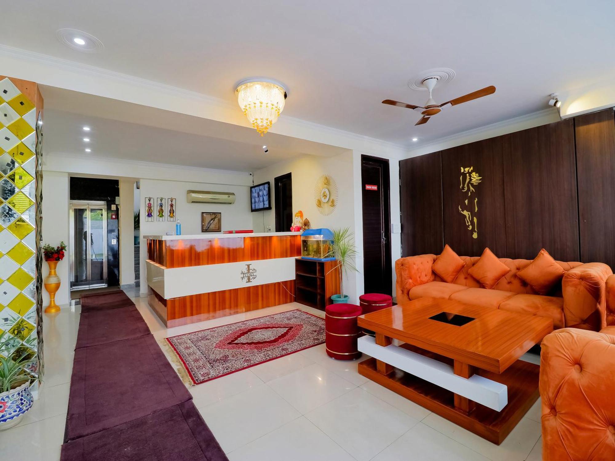 Treebo Rejoice 52 - 3Km From Huda City Metro Station Badshahpur Exterior photo