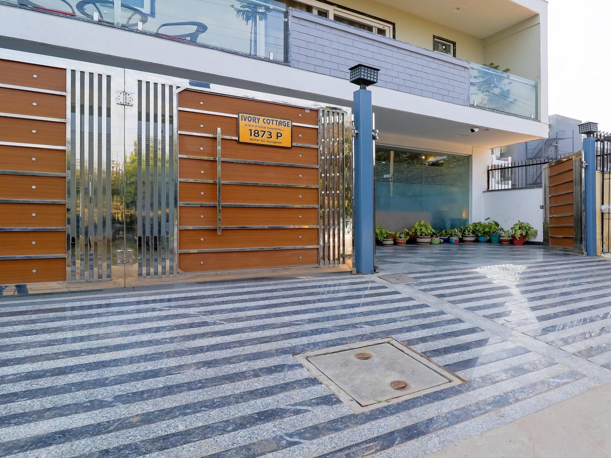 Treebo Rejoice 52 - 3Km From Huda City Metro Station Badshahpur Exterior photo