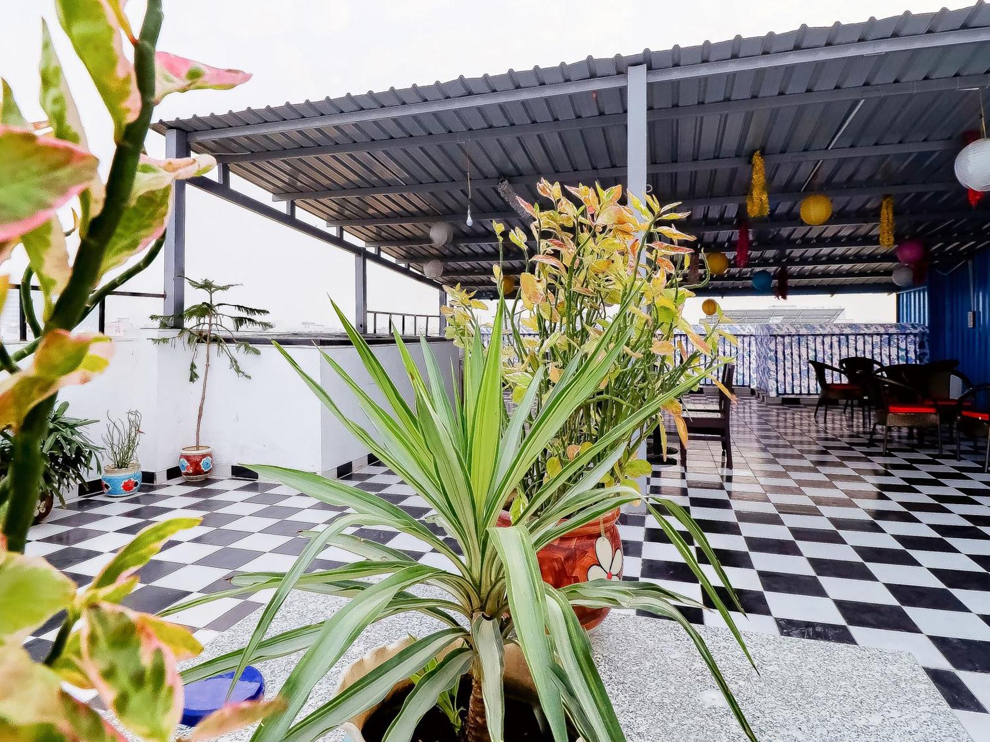 Treebo Rejoice 52 - 3Km From Huda City Metro Station Badshahpur Exterior photo