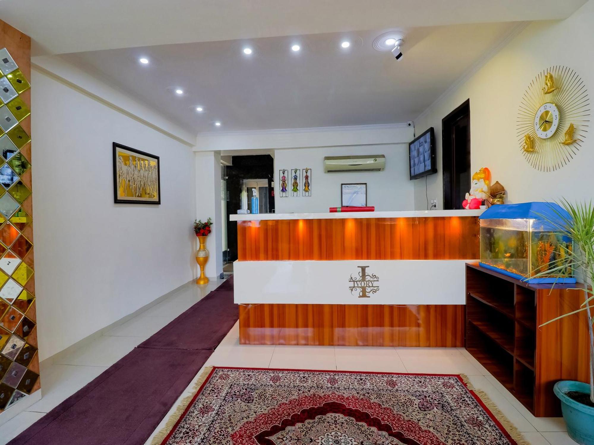 Treebo Rejoice 52 - 3Km From Huda City Metro Station Badshahpur Exterior photo